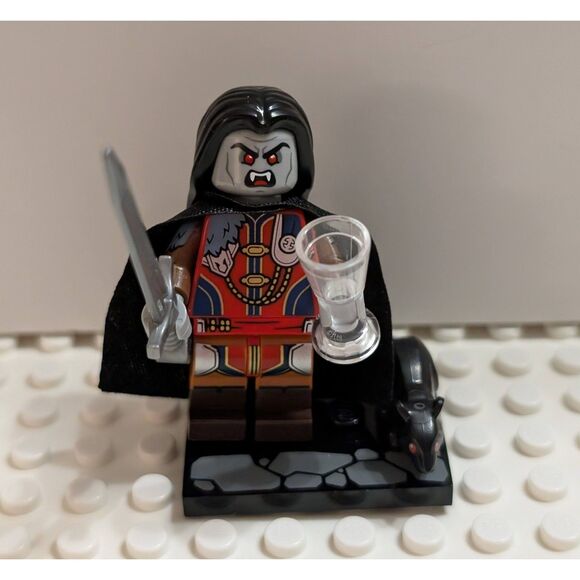 LEGO Strahd von Zarovich D&D Minifigure 71047-8 - Picture 1 of 3